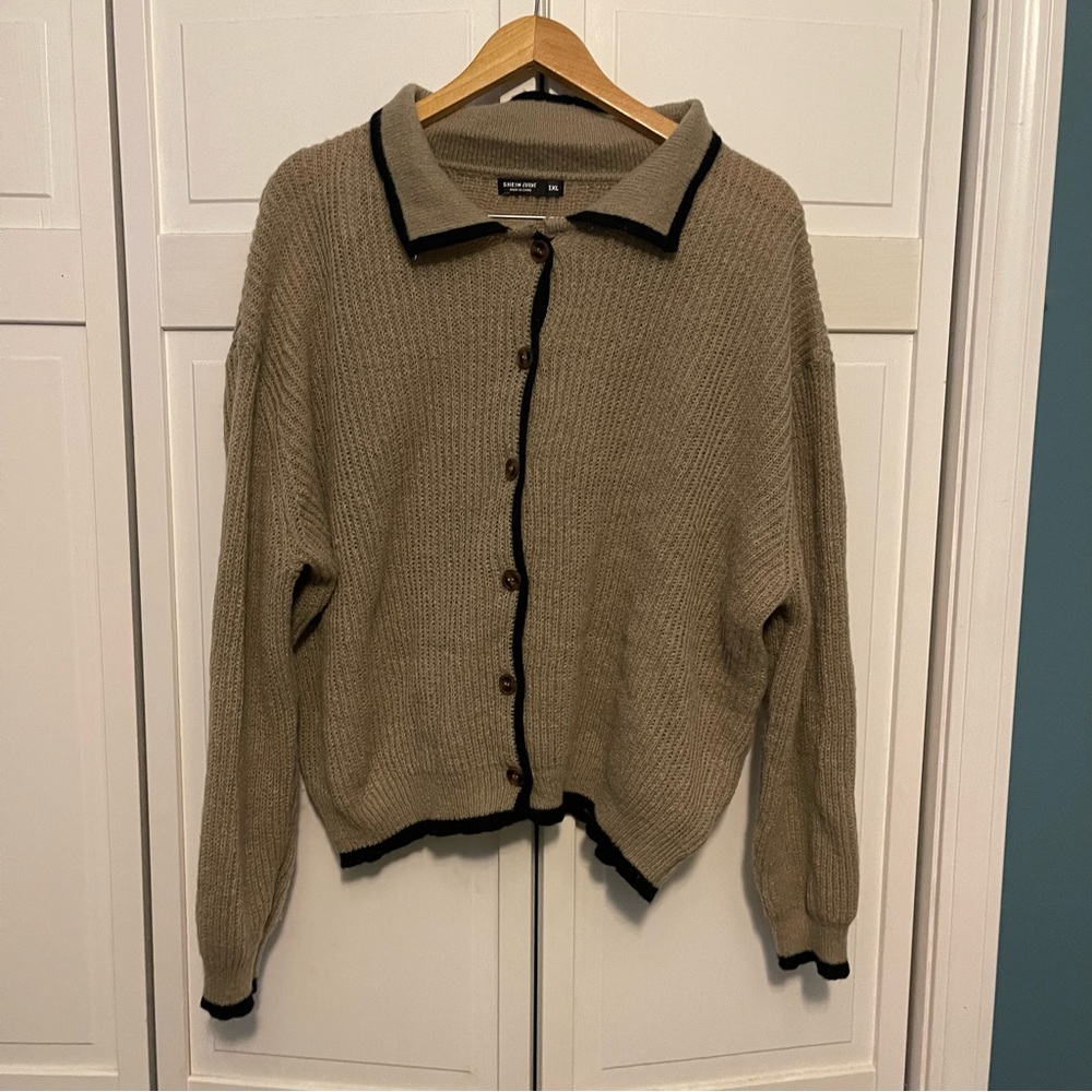 COPY - SHEIN Women’s 1XL Sweater